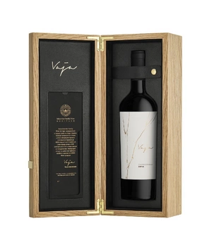Chardonnay 2014, Iukuridze Family Wine Heritage, «Фамільне вино Іукурідзе, Шардоне» Вино КНП, в коробі - інтернет-магазин SHABO